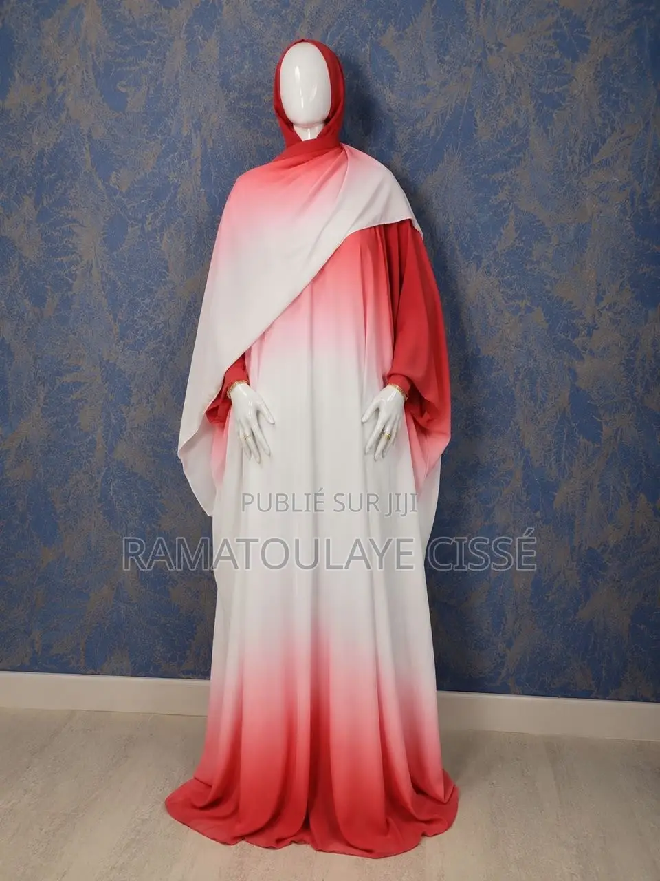 Ensemble Kimono Et Robe Intérieur Et Voile