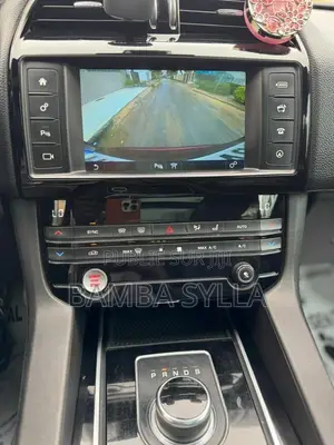 Jaguar F-Pace 20d Premium AWD 2019 Rouge
