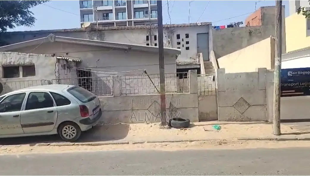 10chbre Maison de ville/terrasse dans Dieuppeul-Derklé à Vendre