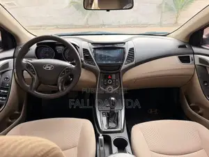 Hyundai Elantra 2016 Marron