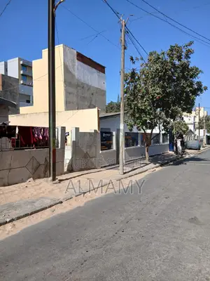 10chbre Maison de ville/terrasse dans Dieuppeul-Derklé à Vendre