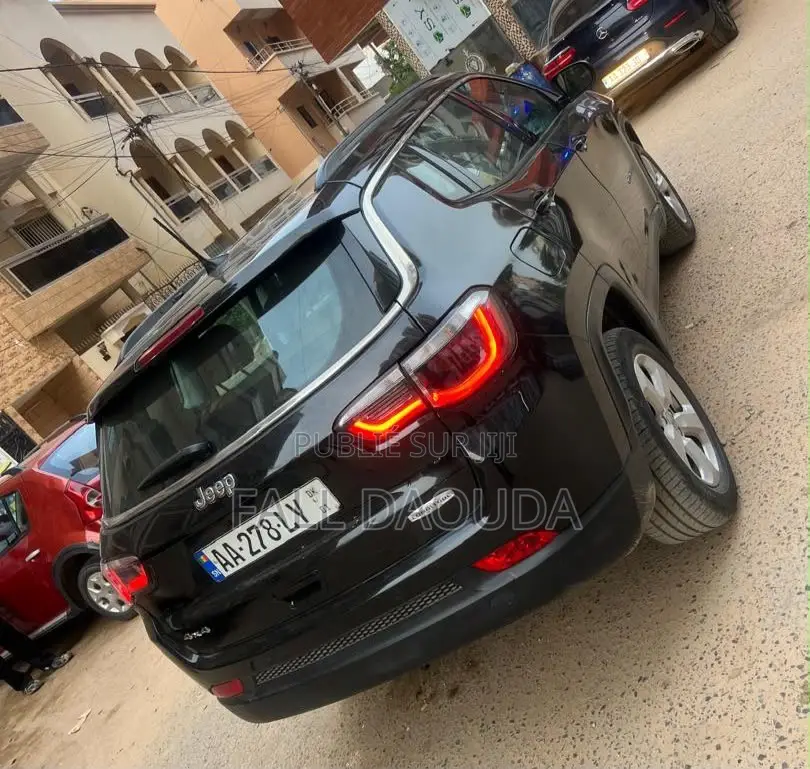 Jeep Cherokee 2023 Noir