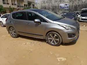 Peugeot 3008 2015 Gris