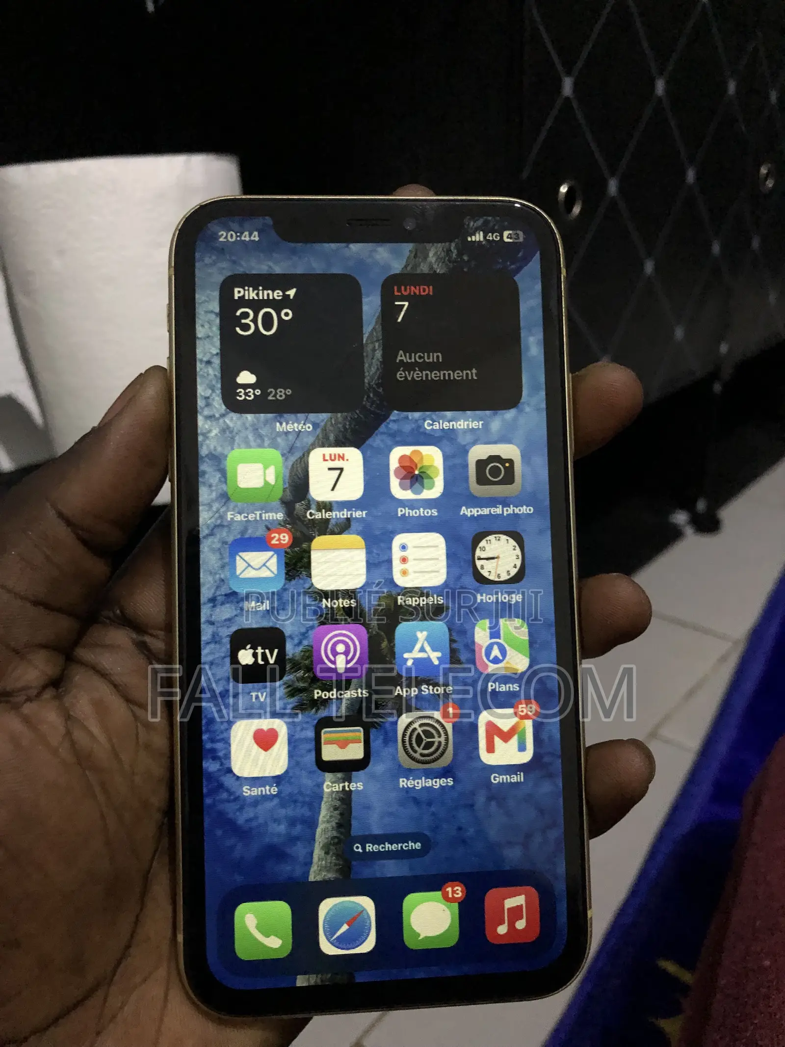 Apple iPhone XR 64 GB Jaune