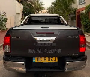 Toyota Hilux 2019 Noir