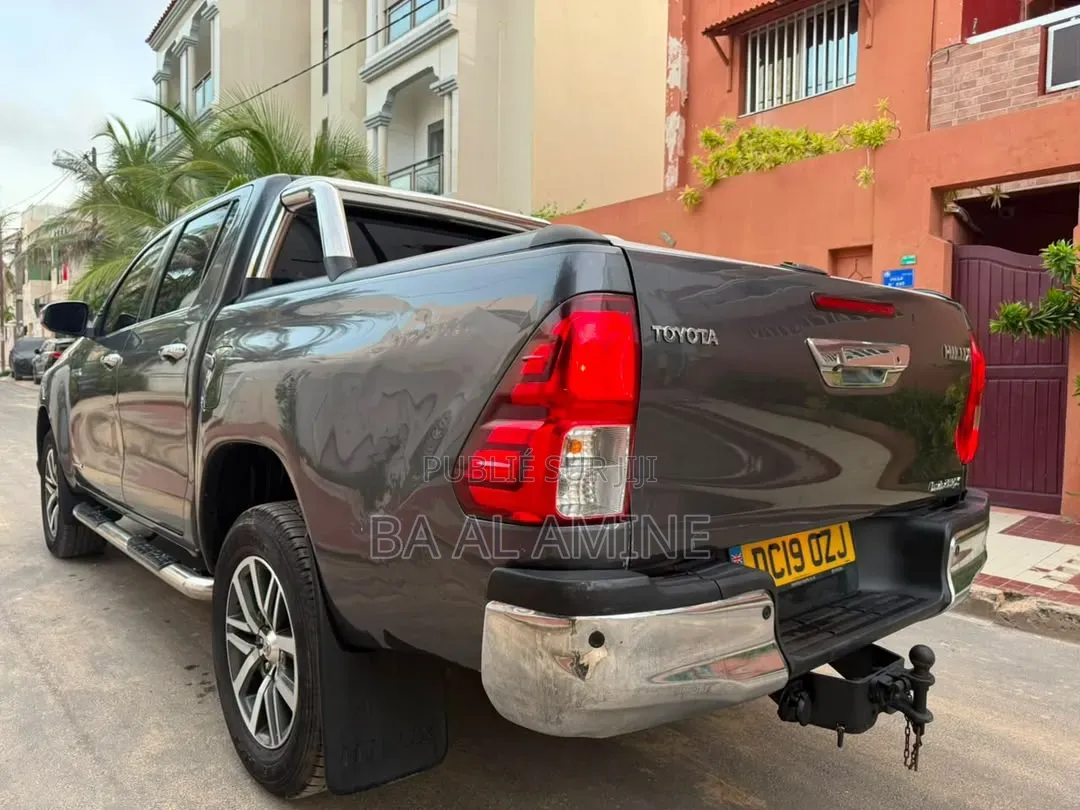 Toyota Hilux 2019 Noir