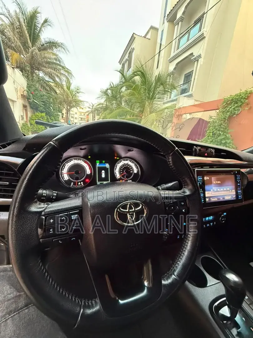 Toyota Hilux 2019 Noir