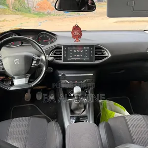 Peugeot 308 2017 Blanc