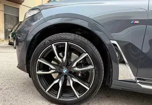 BMW X7 2021 Gris