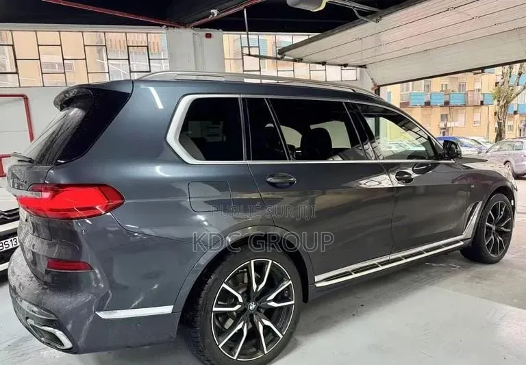 BMW X7 2021 Gris