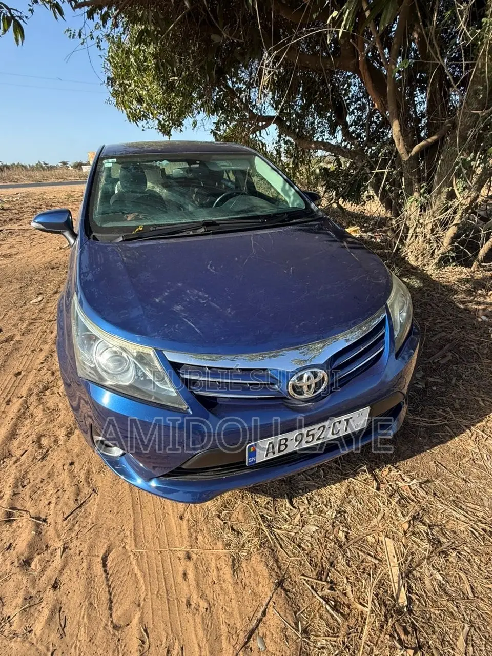 Toyota Avensis 2017 Bleu