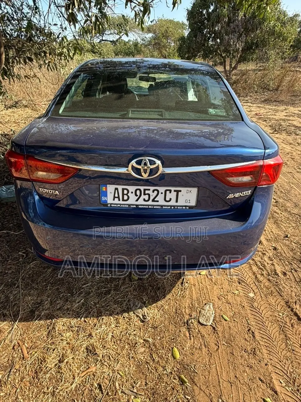 Toyota Avensis 2017 Bleu