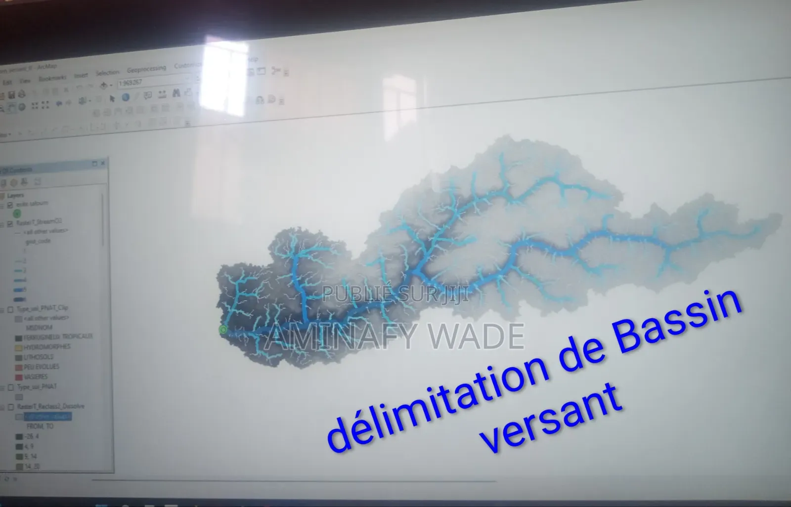 Géo Et Design by Mina (Cartographie Et Délimitation De Bassin Versant)