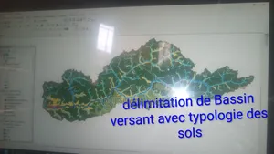 Géo Et Design by Mina (Cartographie Et Délimitation De Bassin Versant)