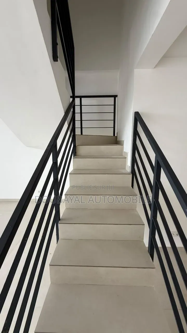 4chbre Appartement dans Almadis, Almadies à Louer