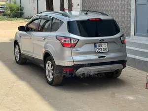Ford Escape 2017 Gris