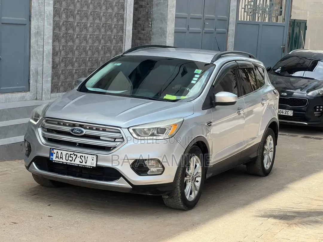 Ford Escape 2017 Gris