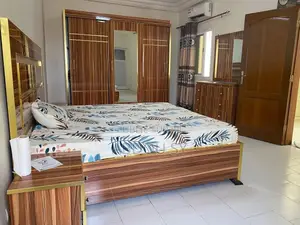 Chambre À Coucher À Vider