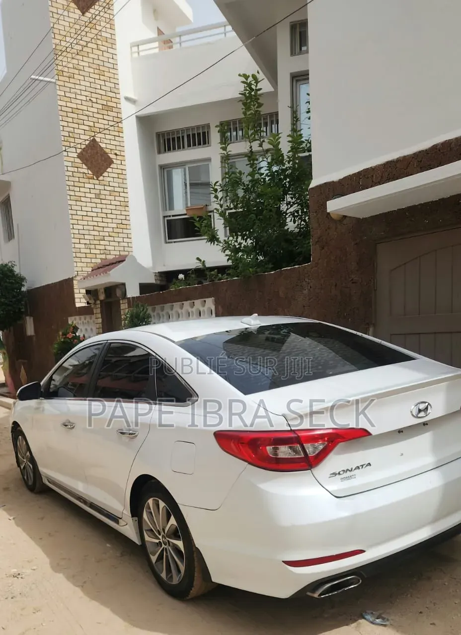 Hyundai Sonata ECO Sedan FWD (1.6L 4cyl 7A) 2016 Blanc