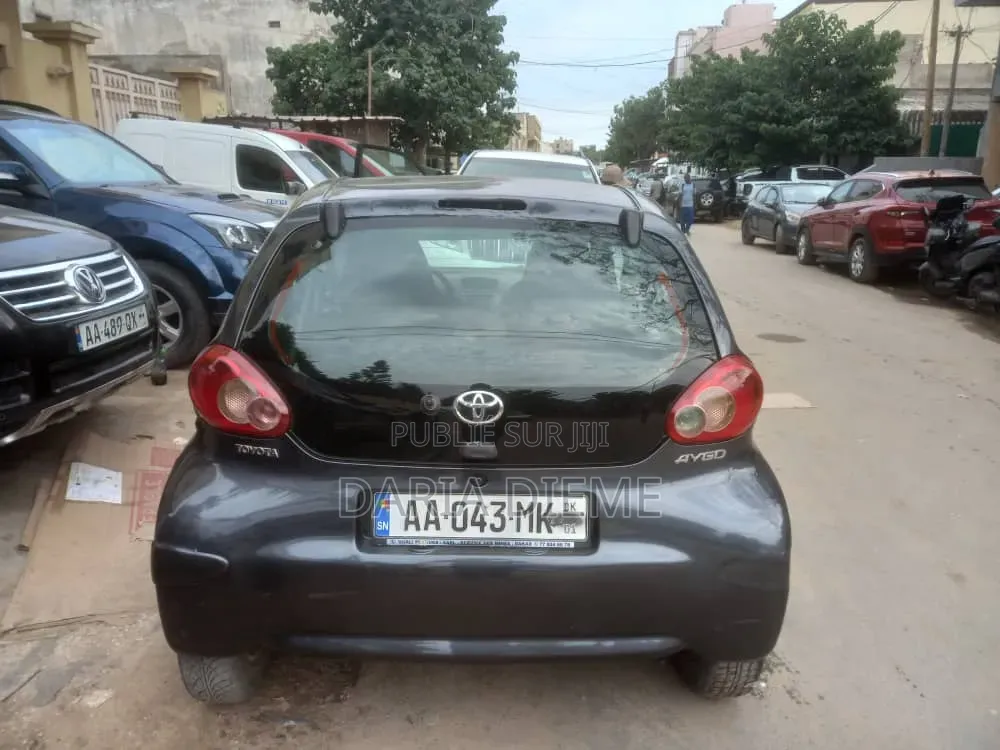 Toyota Aygo 2011 Noir