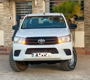 Toyota Hilux 2024 Blanc