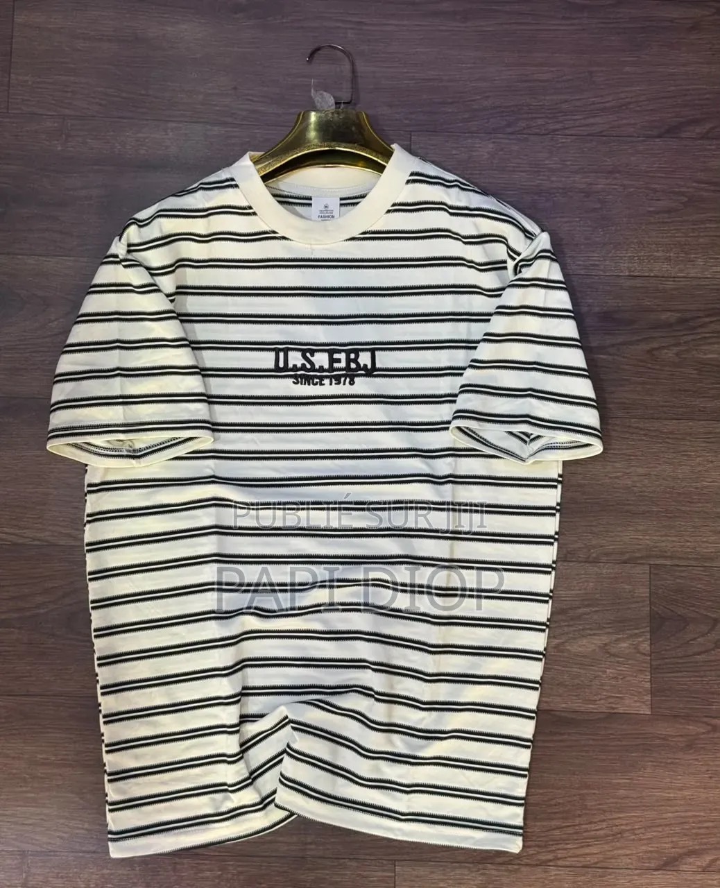 Des Beaux T-Shirt