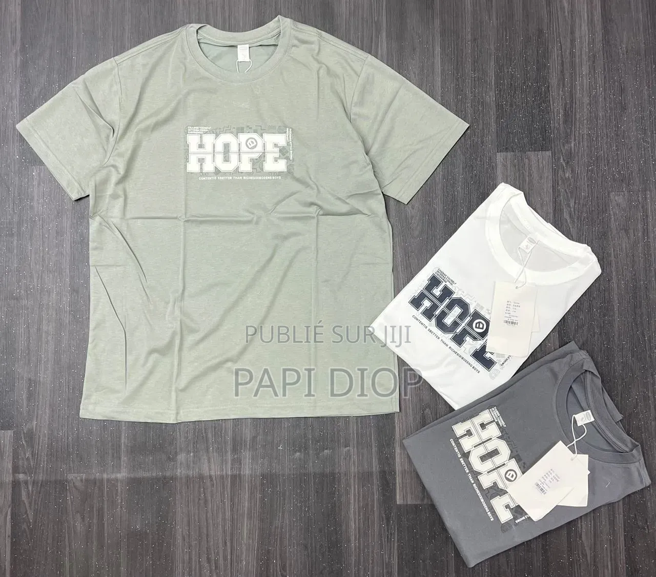 Des Beaux T-Shirt