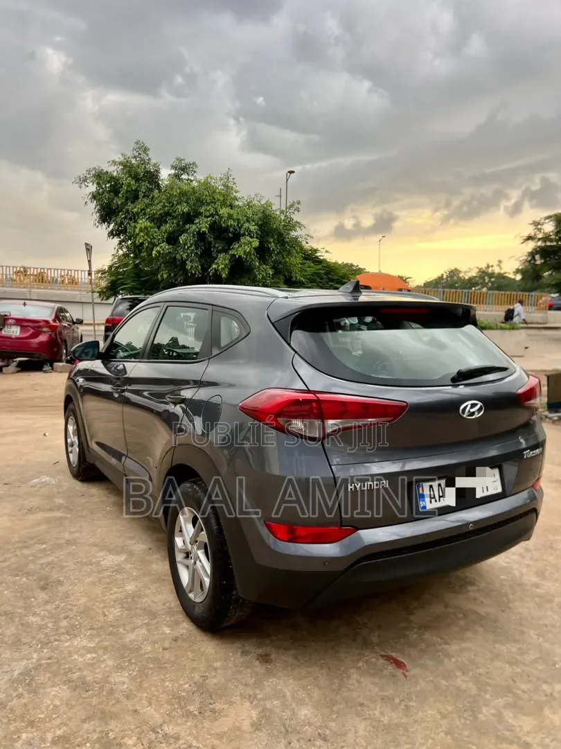 Hyundai Tucson 2017 Gris