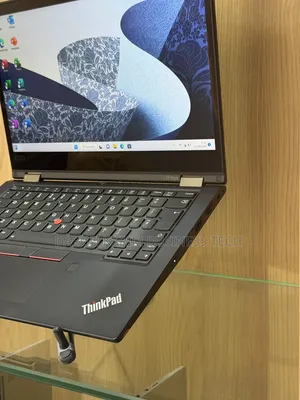 Nouveau Lenovo ThinkPad L13 Yoga 8GB Intel Core i3 SSD 256GB