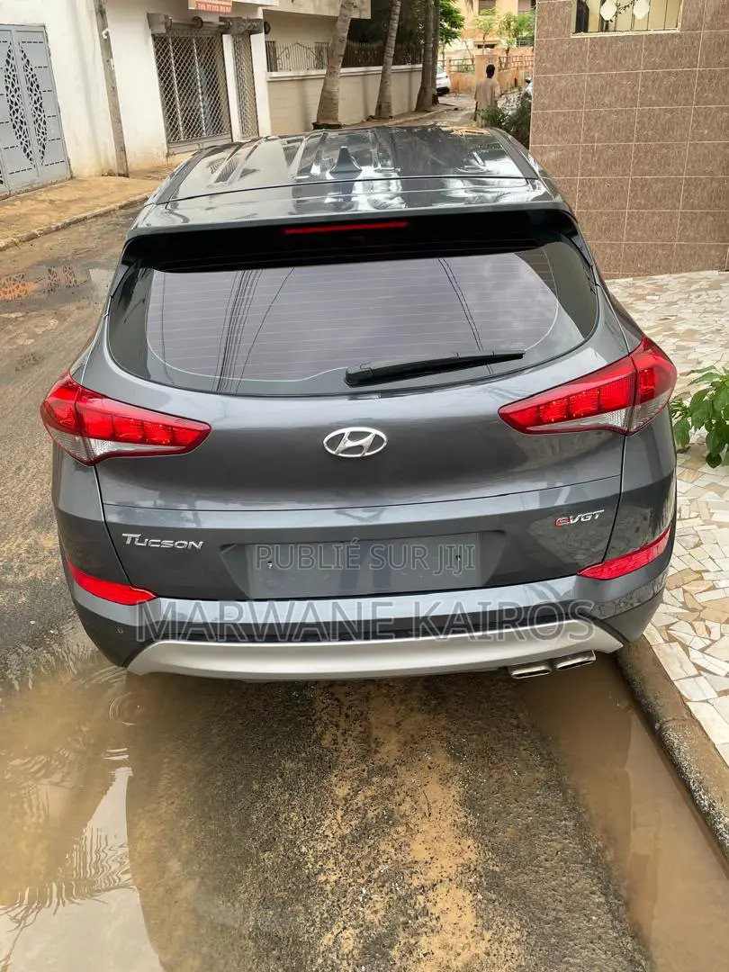 Hyundai Tucson 2017 Gris