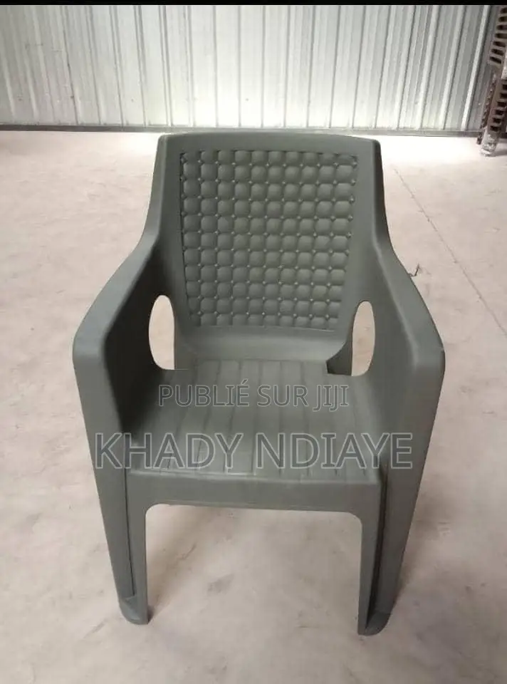 Chaise Plastique De Qualité Sf