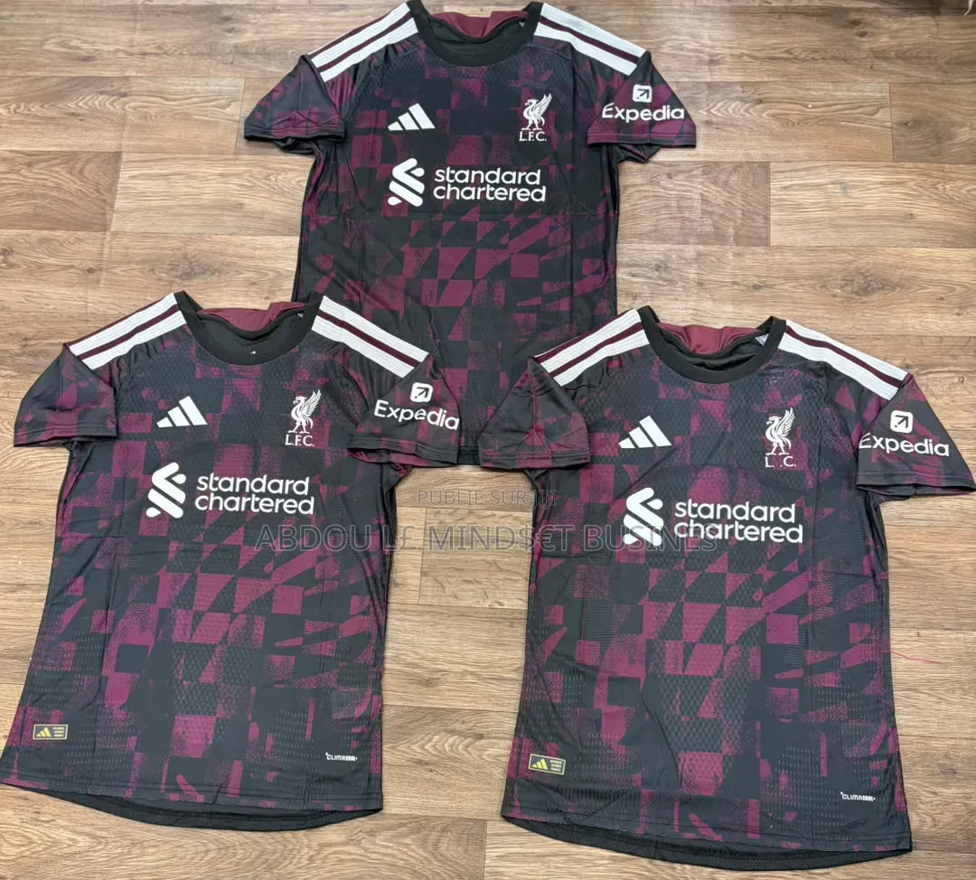 Maillots Liverpool Third 2027 Disponible