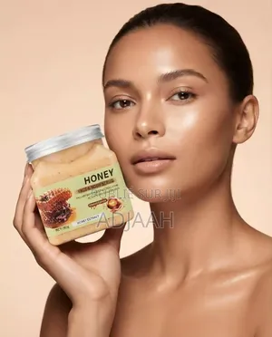 Gommage Exfoliant Pour Visage Et Corps 350g