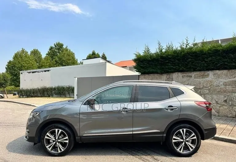 Nissan Qashqai 2017 Gris