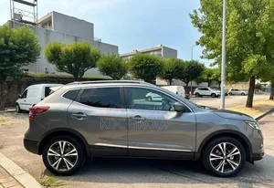 Nissan Qashqai 2017 Gris