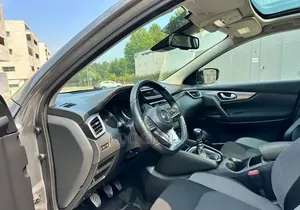 Nissan Qashqai 2017 Gris