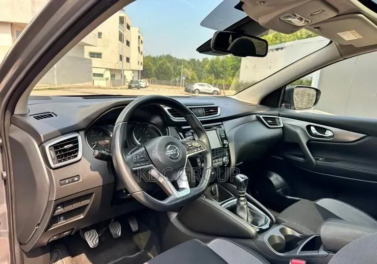 Nissan Qashqai 2017 Gris