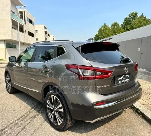 Nissan Qashqai 2017 Gris