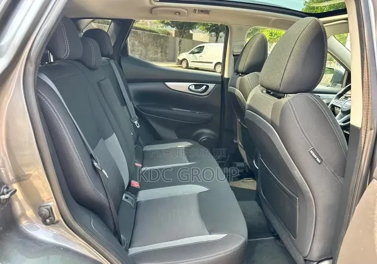 Nissan Qashqai 2017 Gris