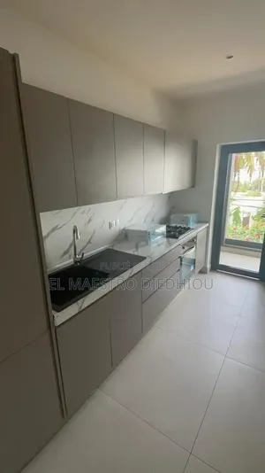 3chbre Appartement dans Appartement 3 à Louer