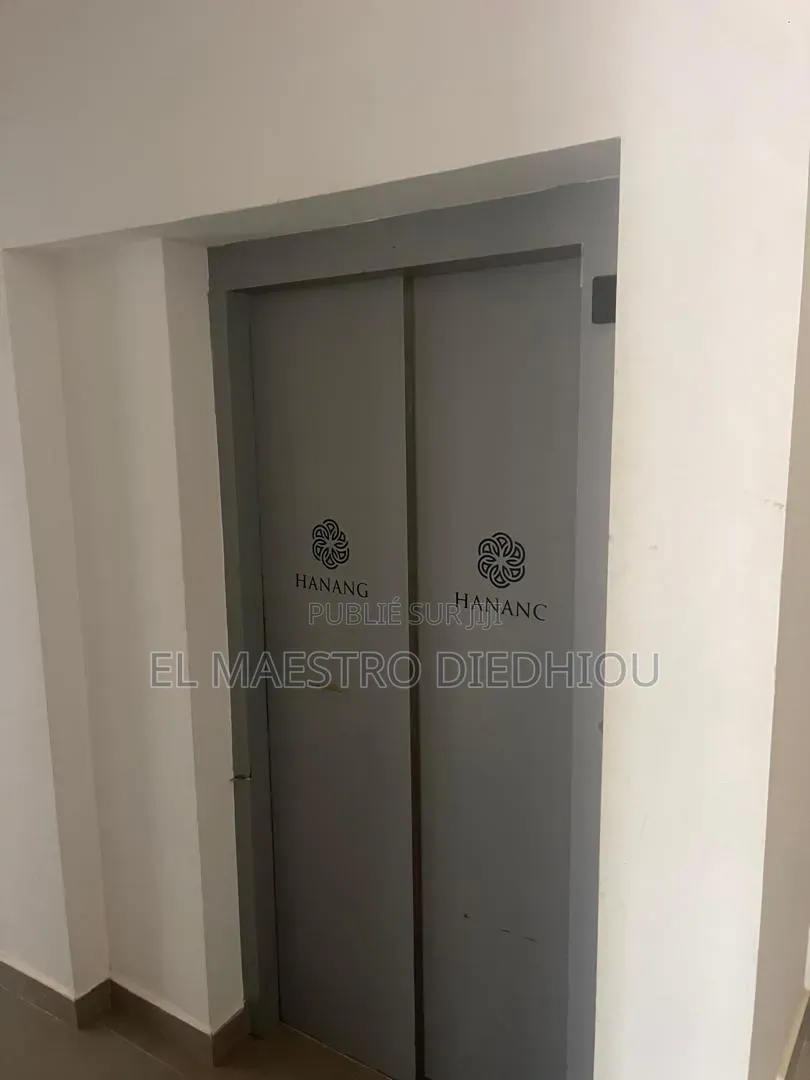 3chbre Appartement dans Appartement 3 à Louer