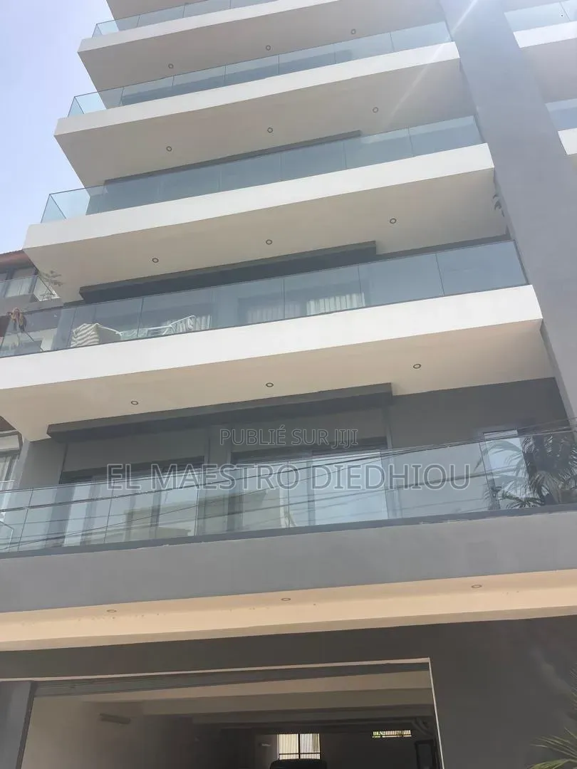 3chbre Appartement dans Appartement 3 à Louer