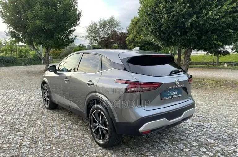 Nissan Qashqai 2022 Gris
