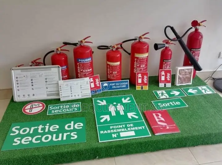 Vente Des Extincteurs À Poudre Abc & Co2