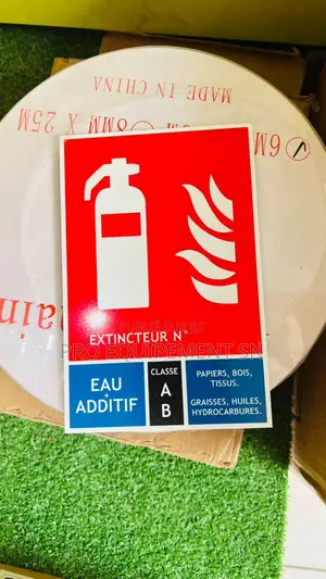 Vente Des Extincteurs À Poudre Abc & Co2