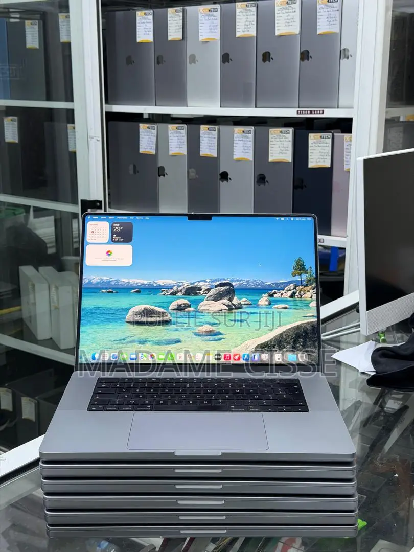 Nouveau Pomme MacBook Pro 2021 M1 32GB Apple M1 Pro SSD 512GB