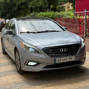 Hyundai Sonata Sport Sedan FWD (2.4L 4cyl 6A) 2016 Gris