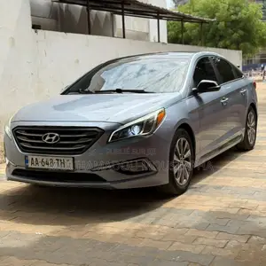 Hyundai Sonata Sport Sedan FWD (2.4L 4cyl 6A) 2016 Gris