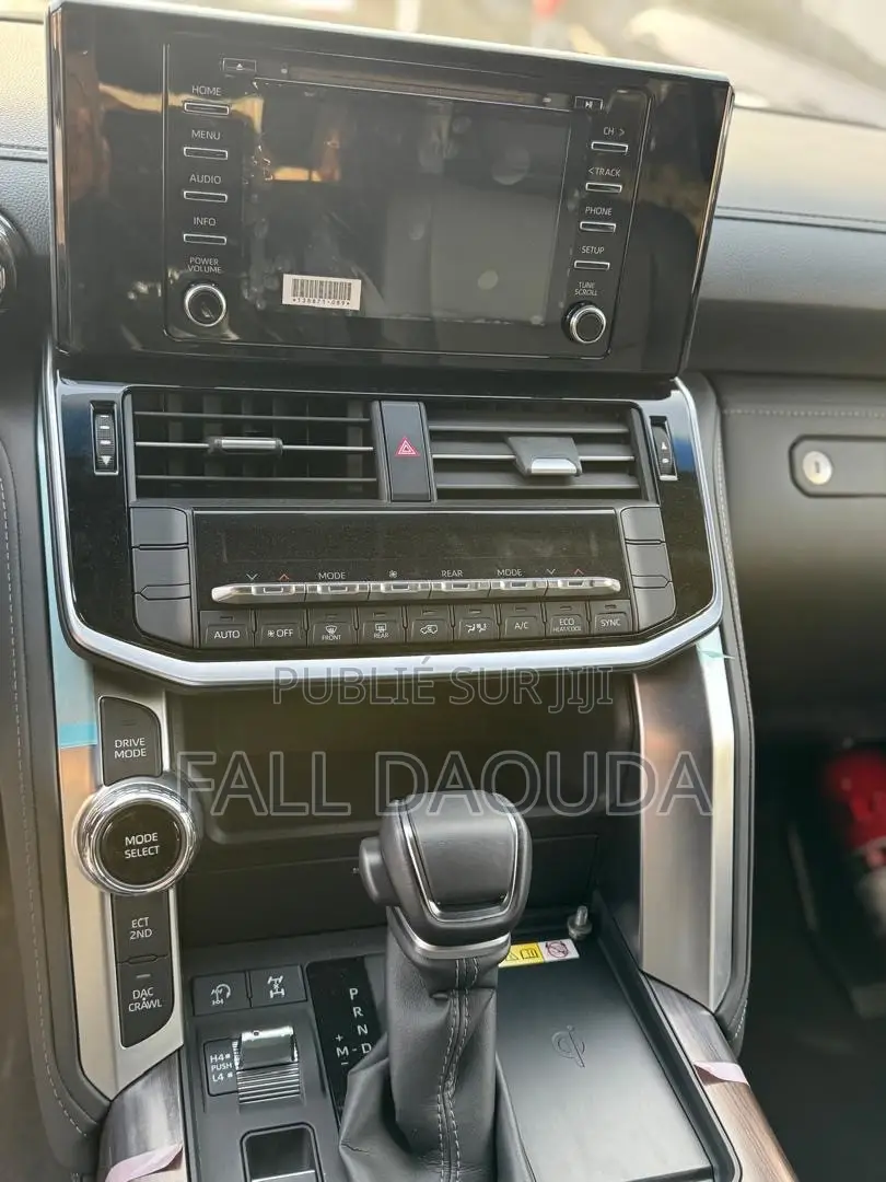 Toyota Land Cruiser Prado 2024 Noir