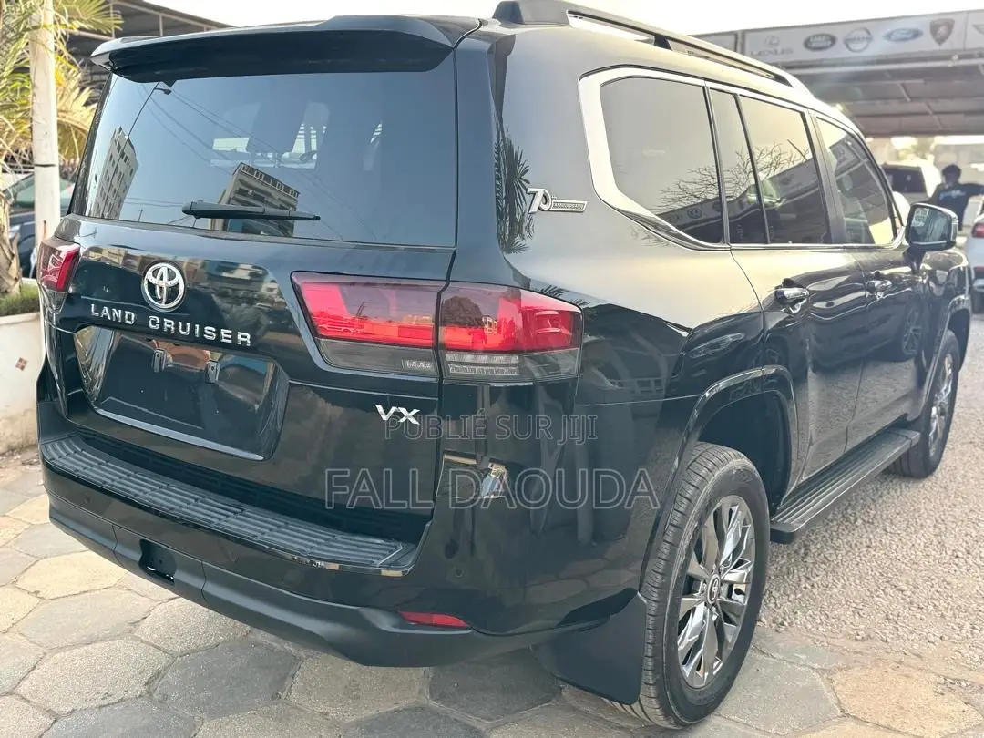 Toyota Land Cruiser Prado 2024 Noir